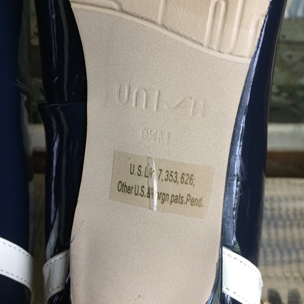 Unisa Navy and Cream White Open toe heels 9 1/2 NEW - Picture 6 of 8